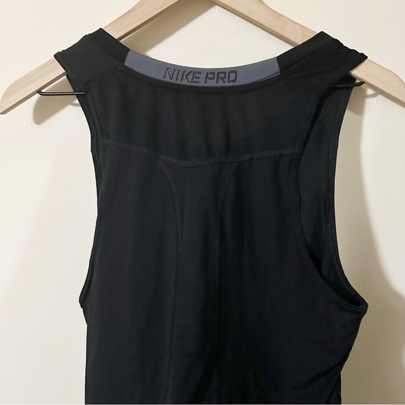 Nike Pro Dri Fit Womens Black Sleeveless Tank Top Shirt Size Large - Picture 7 of 9